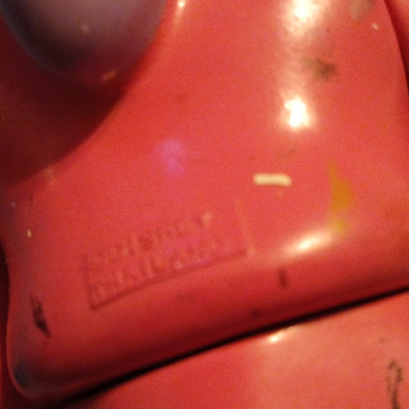 Grumpy plastic - Picture 3 of 3